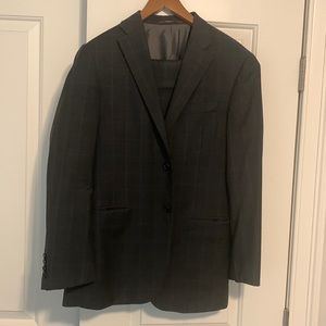 Hickey freeman suit like new!